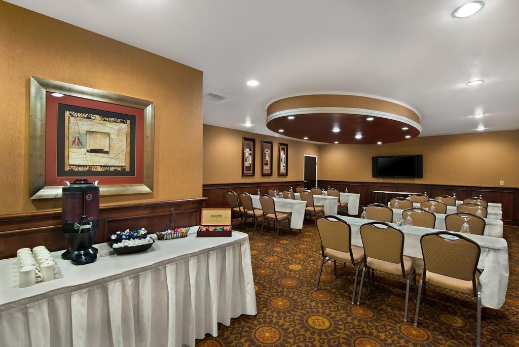 Oxford Suites Бойсе Экстерьер фото