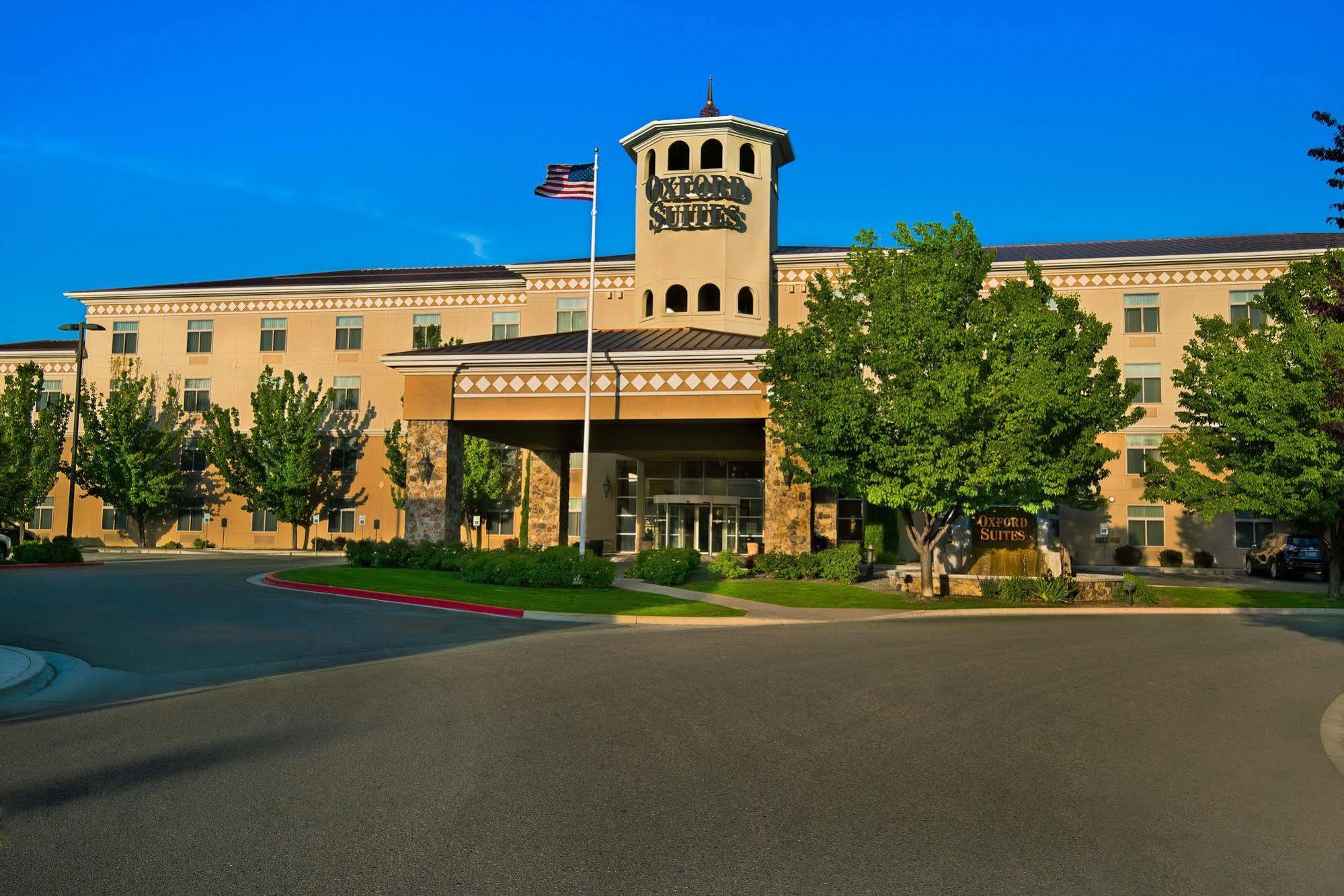 Oxford Suites Бойсе Экстерьер фото